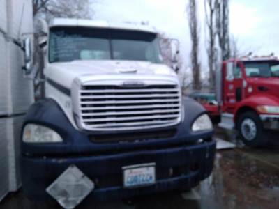 Freightliner Columbia Hood