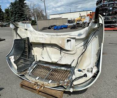 International 4400 Hood