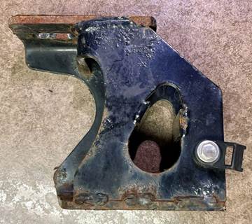 Kenworth 
Hood Pivot Support Bracket 