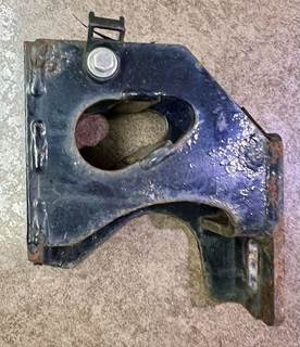 Kenworth 
Hood Pivot Support Bracket 