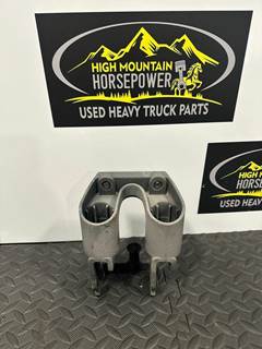 Grakon Glad Hand Plug Holder
P/N: 8520VD  /  PA66-GF13