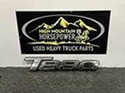 KENTWORTH  T880   Door Emblem
**Chip on the "0" - Please See Photos**