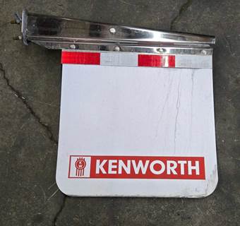 Kenworth T680 Right Mud Flap Hanger