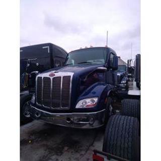 Peterbilt 579EV Truck