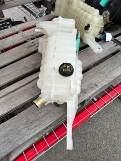 Kenworth T680 Radiator Overflow Bottle / Surge Tank