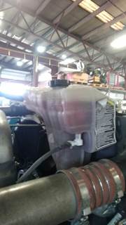 Peterbilt 579 Radiator Overflow Bottle / Surge Tank
