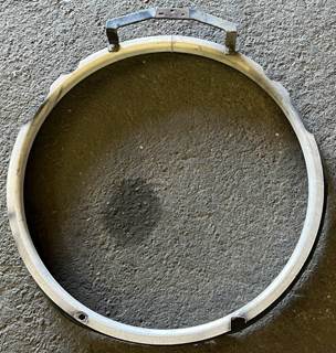 Radiator shroud pulled from a PACCAR truck.  
Some damage on Metal shroud 
See