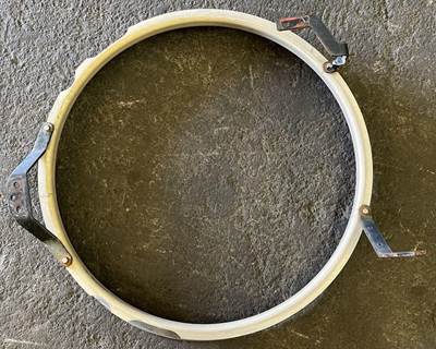 Radiator shroud pulled from a PACCAR truck. Radiator shroud is in good used