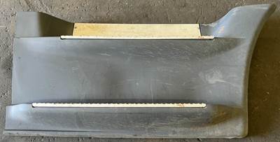 Freightliner Cascadia Right Fairing