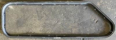 Kenworth W900 Right Sleeper Window