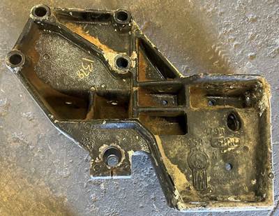 Kenworth T800 Right Spring Hanger