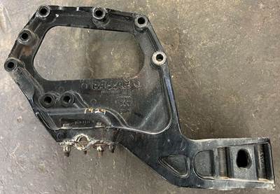 Kenworth T880 Right Spring Hanger