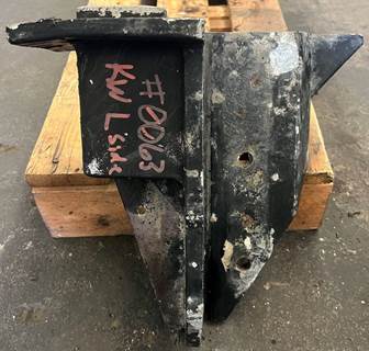 Kenworth W900 Left Spring Hanger