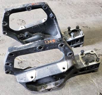 Peterbilt 579 Spring Hanger