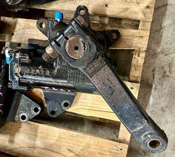 TRW/ROSS RCH60003 Left Steering Gear / Rack for a Peterbilt 365