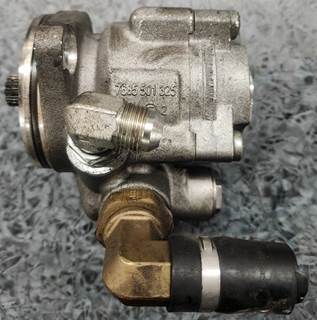 Kenworth W900 Steering Pump