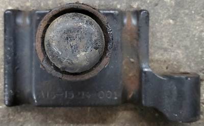 Freightliner Cascadia Left Suspension Parts