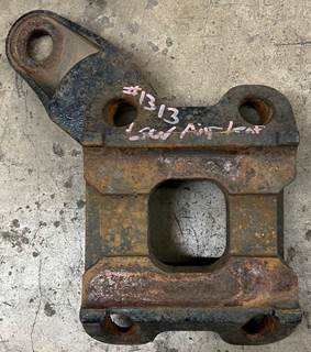 Peterbilt 387 Left Suspension Parts