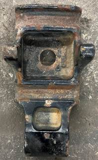 Front axle seat pulled from a PACCAR truck. Part is in good used condition. OEM