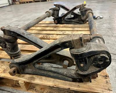 Kenworth Sway Bar / Air Suspension Arm 
with Rear Suspension Air Glide Spring