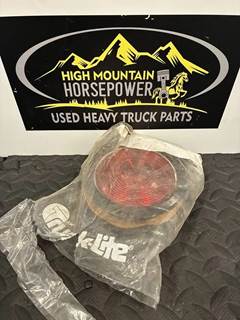 *NEW* Truck-Lite  4" Red Tail Light, Round - IP2PST 85