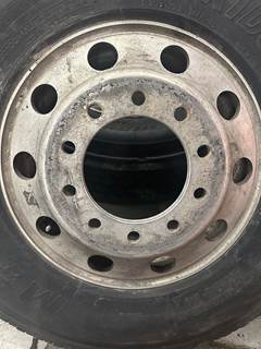 Kenworth T680 Tire & Rim