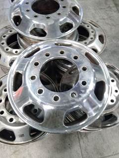 Kenworth W990 Tire & Rim