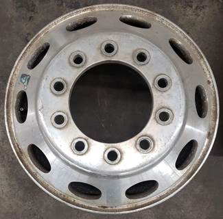 Peterbilt 567 Tire & Rim