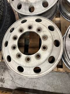 Alcoa Round Hole Wheels
22.5" x 8.25" 
Aluminum 
*Sold Individually*