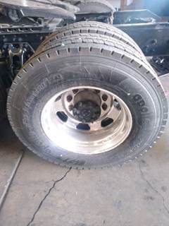 Kenworth T680 Tire