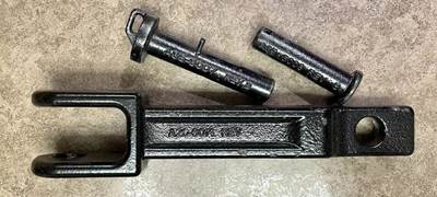 Genuine 
Paccar 
Peterbilt   
Tow Hook with 2 Pins  
GREAT SHAPE 