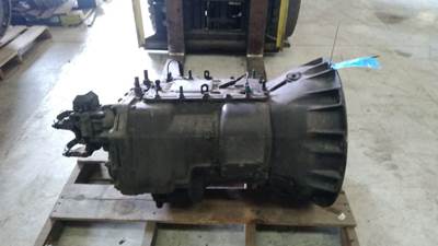 Eaton-Fuller FAOM-158105-EC3 Transmission for a Kenworth T680
