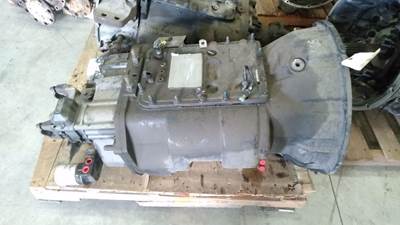 Eaton-Fuller FO-16E318B-MXP Transmission for a Peterbilt 384