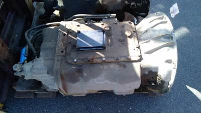 Eaton-Fuller RTLO16713A Transmission for a Freightliner FLD120
