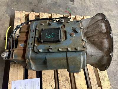 Eaton-Fuller RTLO18913A Transmission for a Freightliner Cascadia