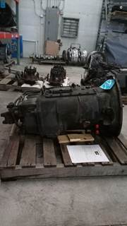 Eaton-Fuller RTLO18918B Transmission for a Peterbilt 379