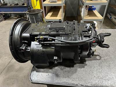 Eaton-Fuller RTO14613 Transmission for a Kenworth