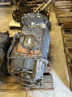 Eaton-Fuller RTO14908LL Transmission for a Peterbilt 357