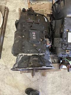Eaton RTLOF18918B Transmission for a Kenworth T880
