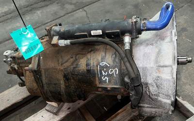 Eaton-Fuller RTLO16918B Transmission for a Kenworth T880