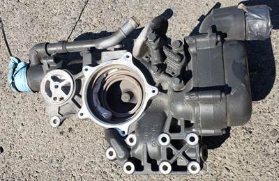 Kenworth T800 Water Pump for a Kenworth T8 Series