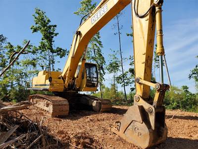 John Deere 330 LC Excavator