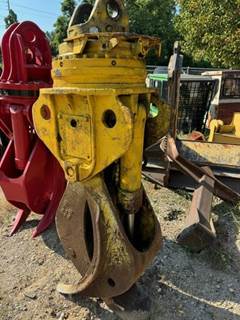 John Deere 437E Log Loader