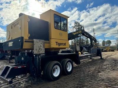 Tigercat 234B Trailer-Mounted Log Loader