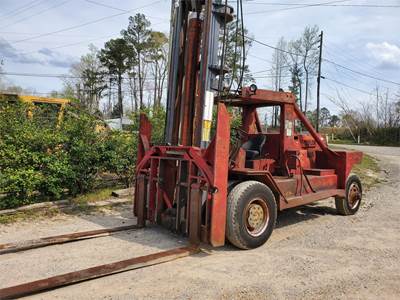 Taylor WPY30-0 Pneumatic Tire Forklift