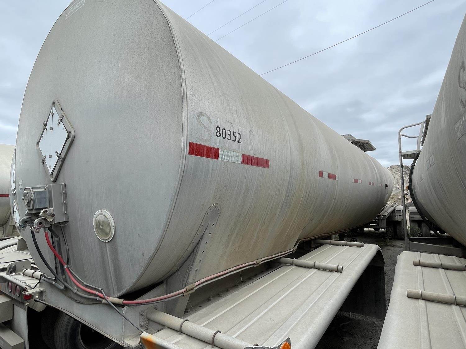 1995 Polar 8200 GAL. Asphalt / Hot Oil Tank Trailer For Sale Baytown