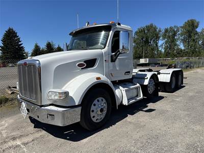 Peterbilt 567 Tandem Axle Cab & Chassis Truck - Paccar, 515HP, 18 Speed Manual