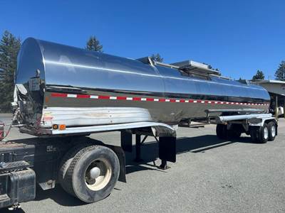 Heil 7000 GAL. Chemical / Acid Tank Trailer