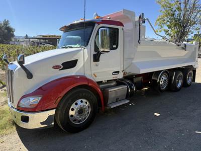 Peterbilt 579 Day Cab Truck - Paccar 510HP, 13 Speed Manual