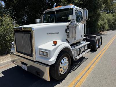 Western Star 4900 Day Cab Truck - Detroit 470HP, 10 Speed Amt